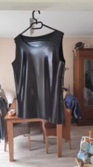 wim latex tanktop