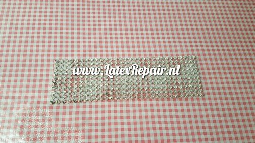 Lapje plastic zilver studs ± 10x34 cm