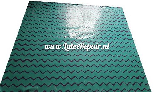 Latex met zig zag patroon om latex kleding te maken ipv te kopen