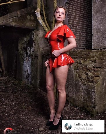 ladinda latex rode latex dress red kort short